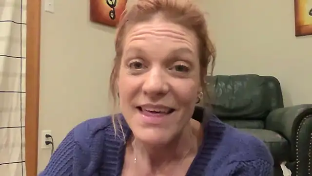 Snapshot of AddieAssets chatting on November 5, 8:47 am AddieAssets online show from November 5, 8:47 am