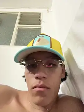 CRYBYT9 online show from November 27, 2:35 am