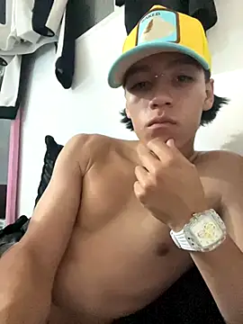 CRYBYT9 online show from December 2, 2:39 am