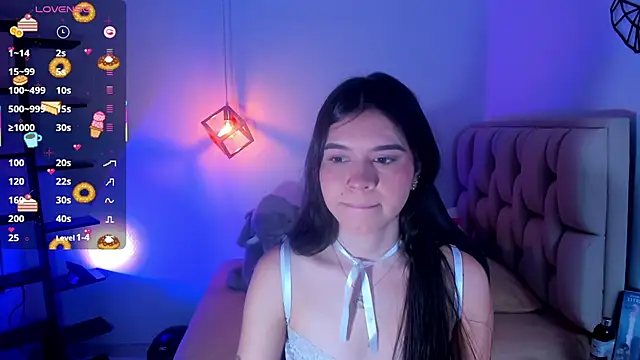 cassiehoward14 online show from September 10, 7:03 pm