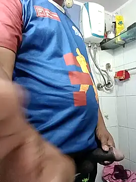 Snapshot of Mmm992170 chatting on January 25, 3:19 am Mmm992170 online show from January 25, 3:19 am