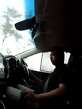 Snapshot of Mmm992170 chatting on February 11, 1:20 pm Mmm992170 online show from February 11, 1:20 pm