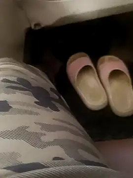 Snapshot of Mmm992170 chatting on March 22, 11:32 am Mmm992170 online show from March 22, 11:32 am