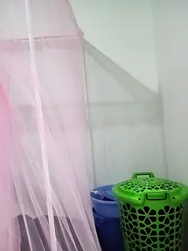 BriannaVincent online show from March 7, 4:42 am