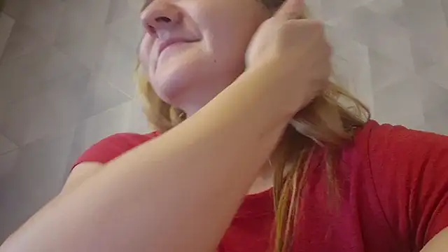 Snapshot of EstrellaWalters chatting on November 2, 6:16 am EstrellaWalters online show from November 2, 6:16 am