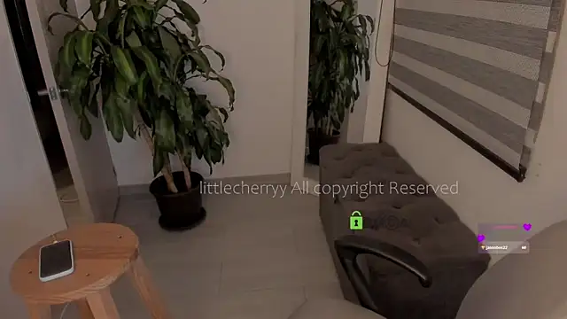  littlecherryy  online show from April 11, 3:11 am