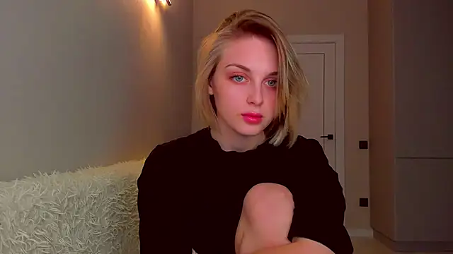 pretty girlnextdoor online show from March 18, 6:59 pm