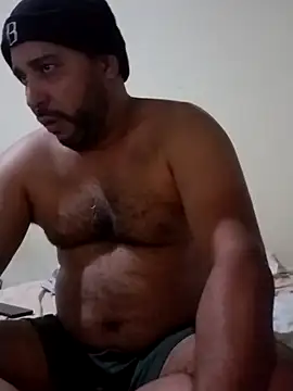 Snapshot of friendsloversex chatting on January 8, 4:02 am friendsloversex online show from January 8, 4:02 am