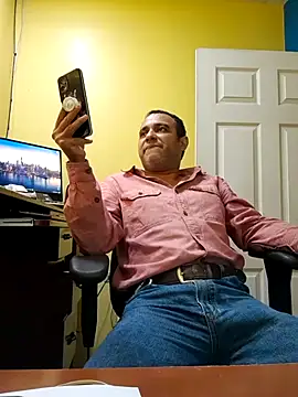 Snapshot of friendsloversex chatting on September 18, 5:48 pm friendsloversex online show from September 18, 5:48 pm