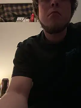 Snapshot of BigJohnson06 chatting on December 10, 11:11 am BigJohnson06 online show from December 10, 11:11 am