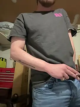 BigJohnson06 online show from April 13, 10:43 am