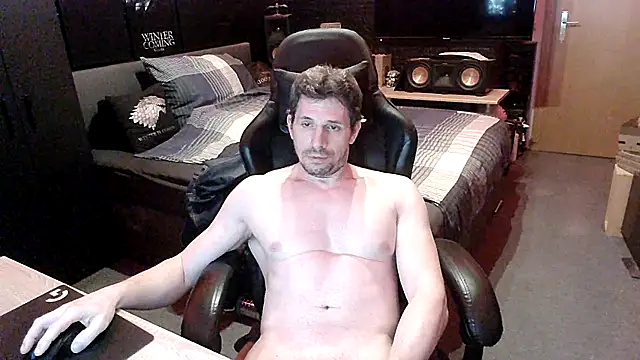 dreamwallker21 online show from April 5, 12:35 pm