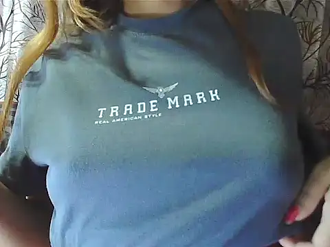 Snapshot of your_Shanvi chatting on October 19, 4:07 pm your Shanvi online show from October 19, 4:07 pm