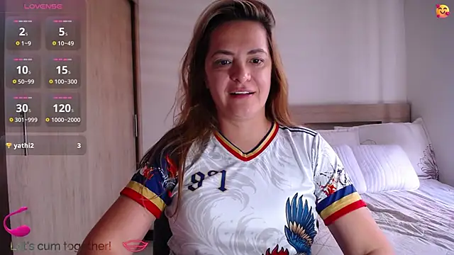 ParisW online show from July 12, 5:37 pm