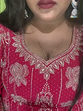 Snapshot of Ayesha_mahi chatting on May 6, 6:52 am Ayesha mahi online show from May 6, 6:52 am