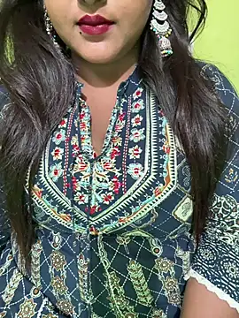 Snapshot of Ayesha_mahi chatting on May 22, 10:32 am Ayesha mahi online show from May 22, 10:32 am