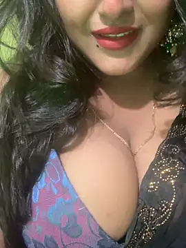 Snapshot of Ayesha_mahi chatting on July 2, 9:04 am Ayesha mahi online show from July 2, 9:04 am