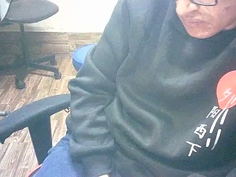 Snapshot of Eduardodj1977 chatting on February 24, 10:52 pm Eduardodj1977 online show from February 24, 10:52 pm