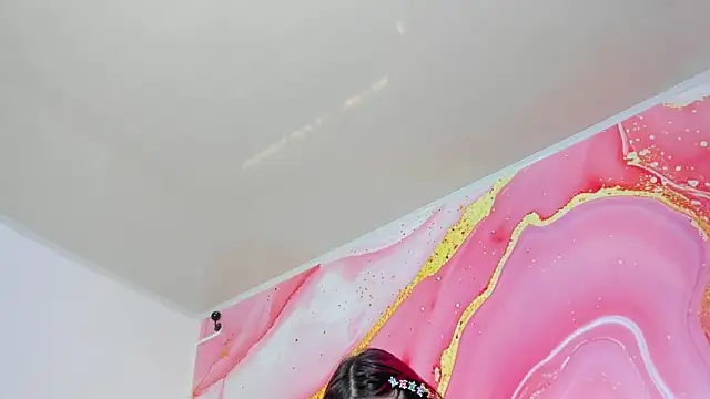 Daisy  rose online show from March 16, 3:01 am