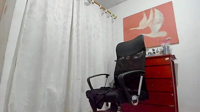 misstresbigcockts online show from January 11, 5:41 am