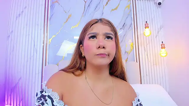 Snapshot of tifanyhills_ chatting on June 4, 8:37 pm tifanyhills online show from June 4, 8:37 pm