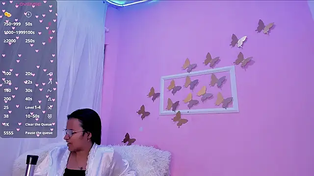 Snapshot of Alba_Olimpo chatting on January 29, 4:05 am Alba Olimpo online show from January 29, 4:05 am