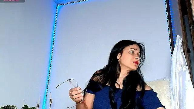 Snapshot of Alba_Olimpo chatting on June 10, 5:12 pm Alba Olimpo online show from June 10, 5:12 pm