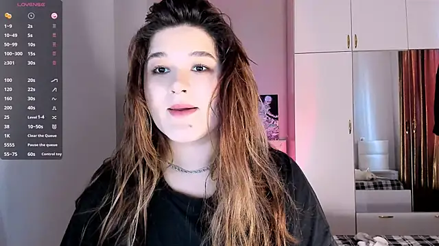 July Slowdive online show from February 2, 11:30 am