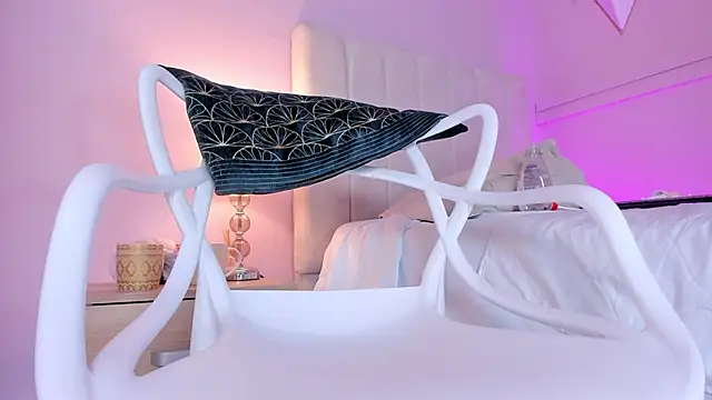  bianca 18 online show from February 12, 5:48 pm