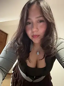 kittyfresita online show from December 4, 2:32 am