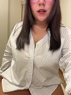 Snapshot of kittyfresita chatting on July 5, 3:45 am kittyfresita online show from July 5, 3:45 am