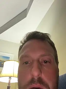 Snapshot of ScarletCeiling87 chatting on October 30, 1:07 am ScarletCeiling87 online show from October 30, 1:07 am