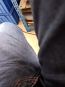 huzi518 online show from April 14, 7:47 am