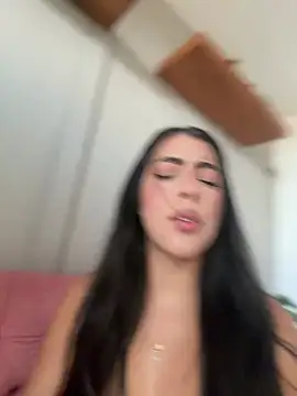 Snapshot of DakotaShelby chatting on July 27, 9:33 pm DakotaShelby online show from July 27, 9:33 pm