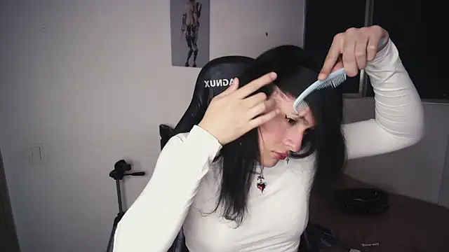 Snapshot of Kiitygirl chatting on January 15, 7:57 am Kiitygirl online show from January 15, 7:57 am