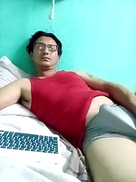 Andresguz35 online show from February 11, 4:17 am