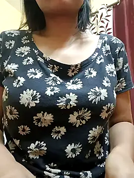 Snapshot of Sanaya_7 chatting on February 5, 5:31 pm Sanaya 7 online show from February 5, 5:31 pm