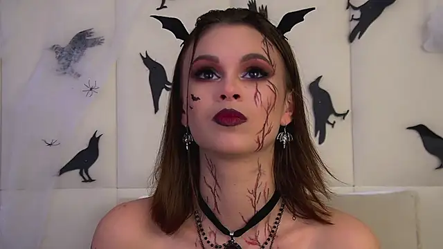 PollyLanders online show from November 1, 6:21 pm