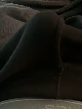 Snapshot of jrizz215 chatting on October 16, 4:08 pm jrizz215 online show from October 16, 4:08 pm