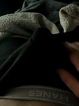 Snapshot of jrizz215 chatting on November 4, 9:47 pm jrizz215 online show from November 4, 9:47 pm