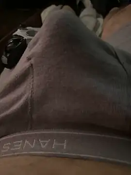 Snapshot of jrizz215 chatting on November 6, 1:23 pm jrizz215 online show from November 6, 1:23 pm