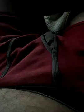 Snapshot of jrizz215 chatting on December 14, 1:44 am jrizz215 online show from December 14, 1:44 am