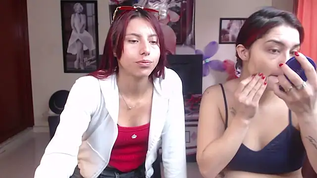 Snapshot of Marilynselxoveanalhard chatting on March 12, 1:39 pm Marilynselxoveanalhard online show from March 12, 1:39 pm