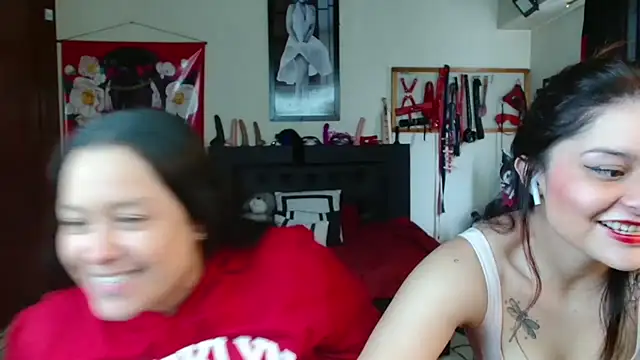 Snapshot of Marilynselxoveanalhard chatting on June 30, 1:34 pm Marilynselxoveanalhard online show from June 30, 1:34 pm