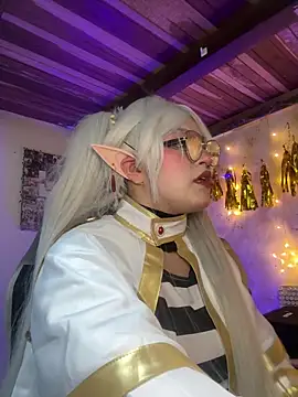 SophiaWeestt99 online show from April 18, 4:27 am