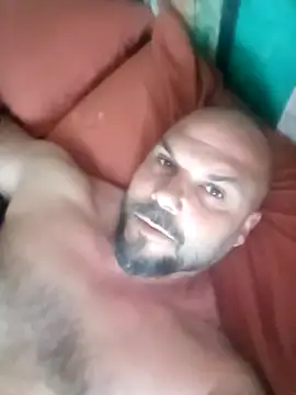 Snapshot of Javierchico chatting on May 7, 5:46 am Javierchico online show from May 7, 5:46 am