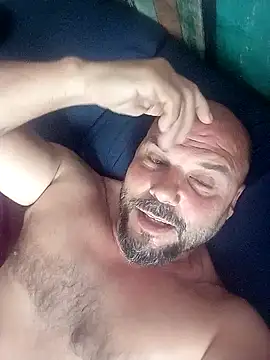 Snapshot of Javierchico chatting on May 10, 6:29 am Javierchico online show from May 10, 6:29 am