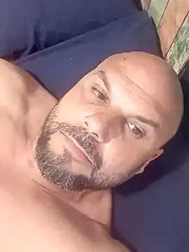 Snapshot of Javierchico chatting on May 15, 9:44 pm Javierchico online show from May 15, 9:44 pm