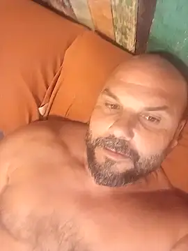 Snapshot of Javierchico chatting on June 10, 5:07 am Javierchico online show from June 10, 5:07 am