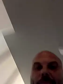 Snapshot of Javierchico chatting on June 11, 4:38 pm Javierchico online show from June 11, 4:38 pm